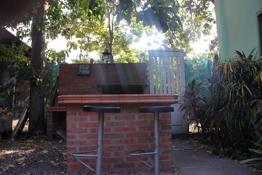 Hamaca Paraguaya Hostel Asunción Esterno foto