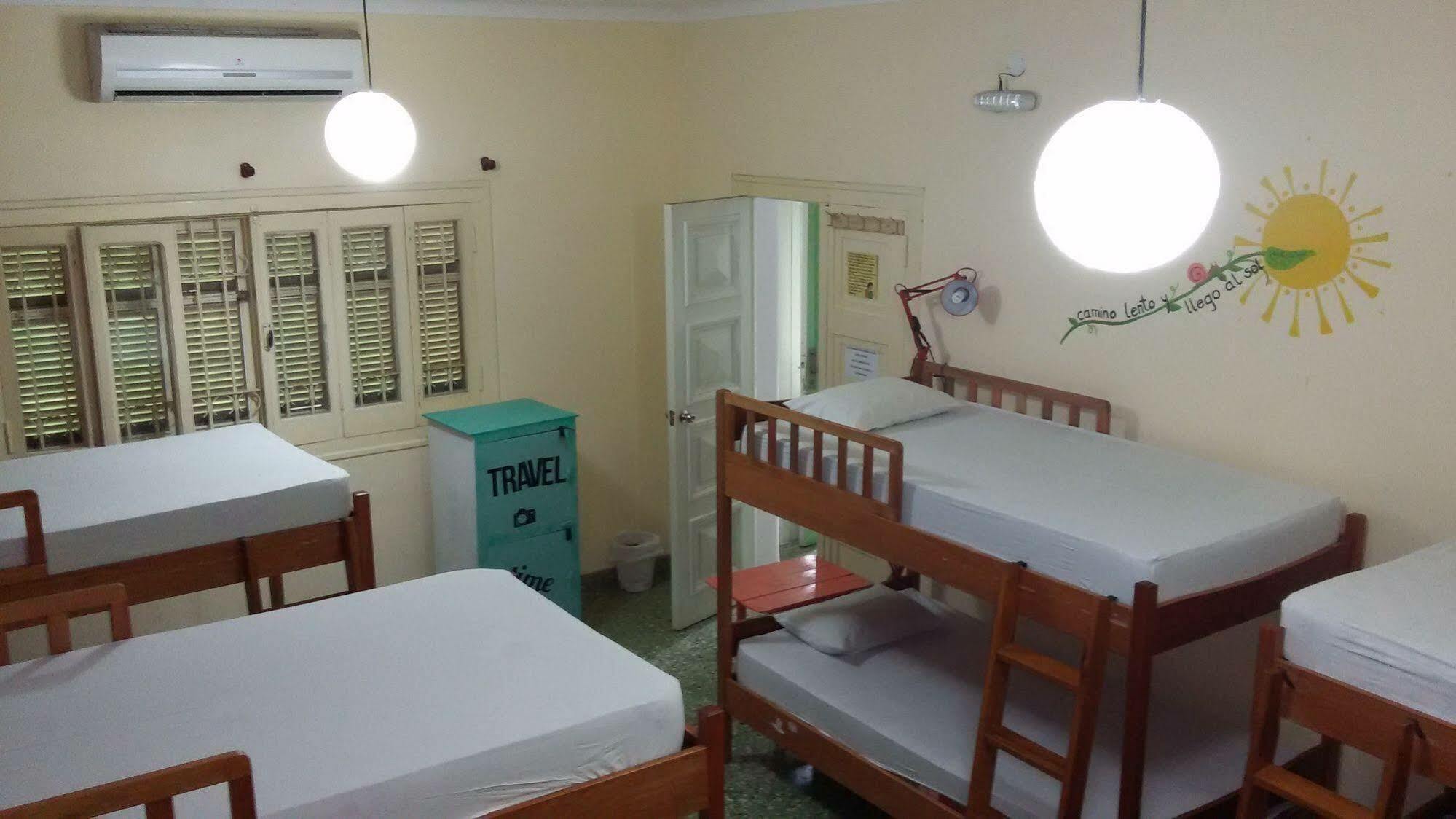 Hamaca Paraguaya Hostel Asunción Esterno foto